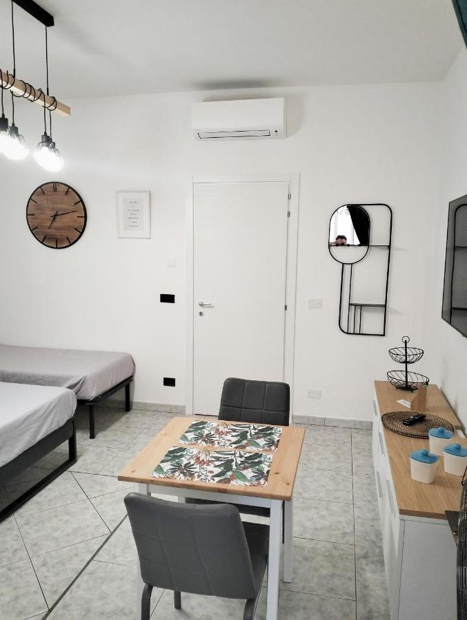 מונופולי Petracca Guest House מראה חיצוני תמונה